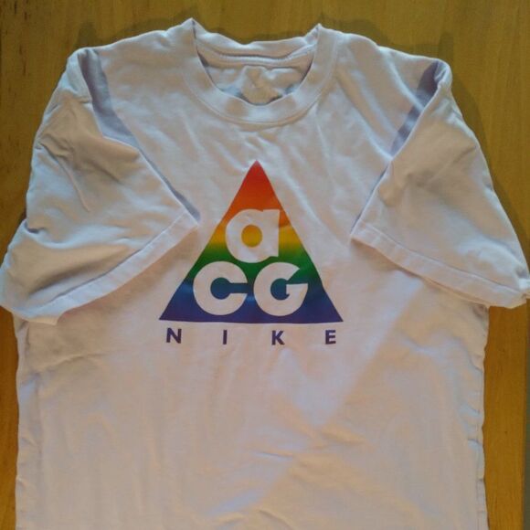 Nike ACG BE True Rainbow Logo T-Shirt - Picture 2 of 7